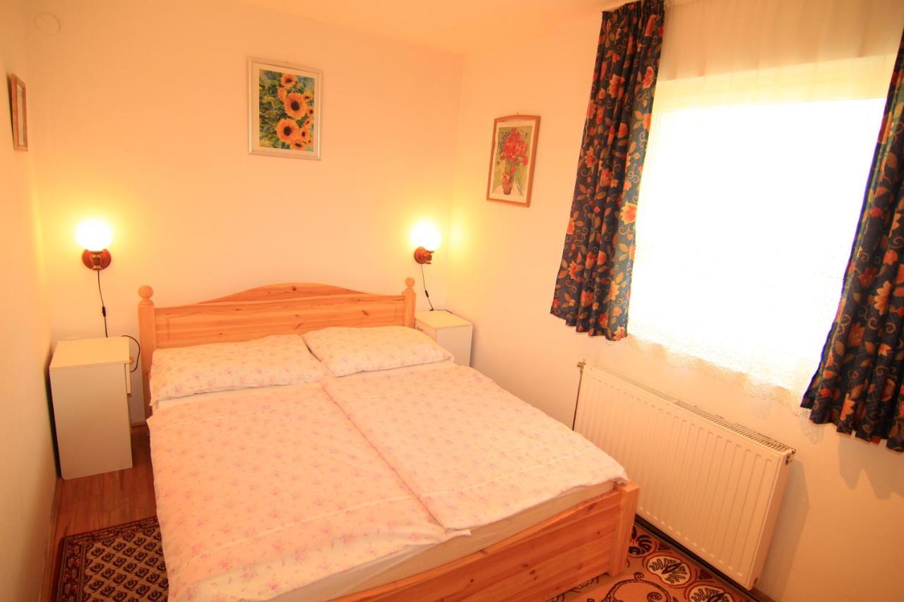 Margareta Apartmanhaz Apartment Balatonboglár Exterior photo