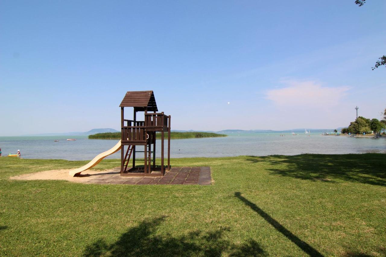Margareta Apartmanhaz Apartment Balatonboglár Exterior photo