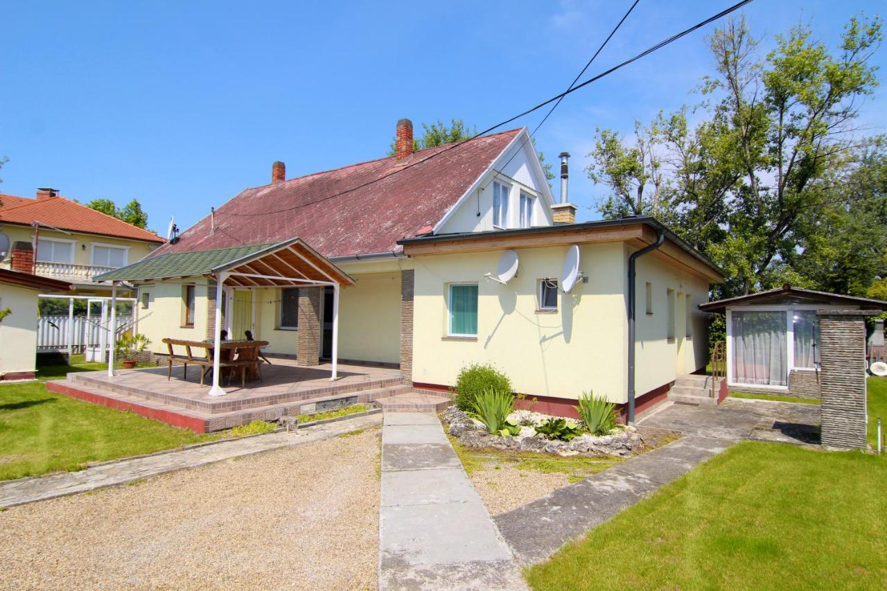 Margareta Apartmanhaz Apartment Balatonboglár Exterior photo